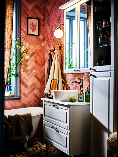 ins-image