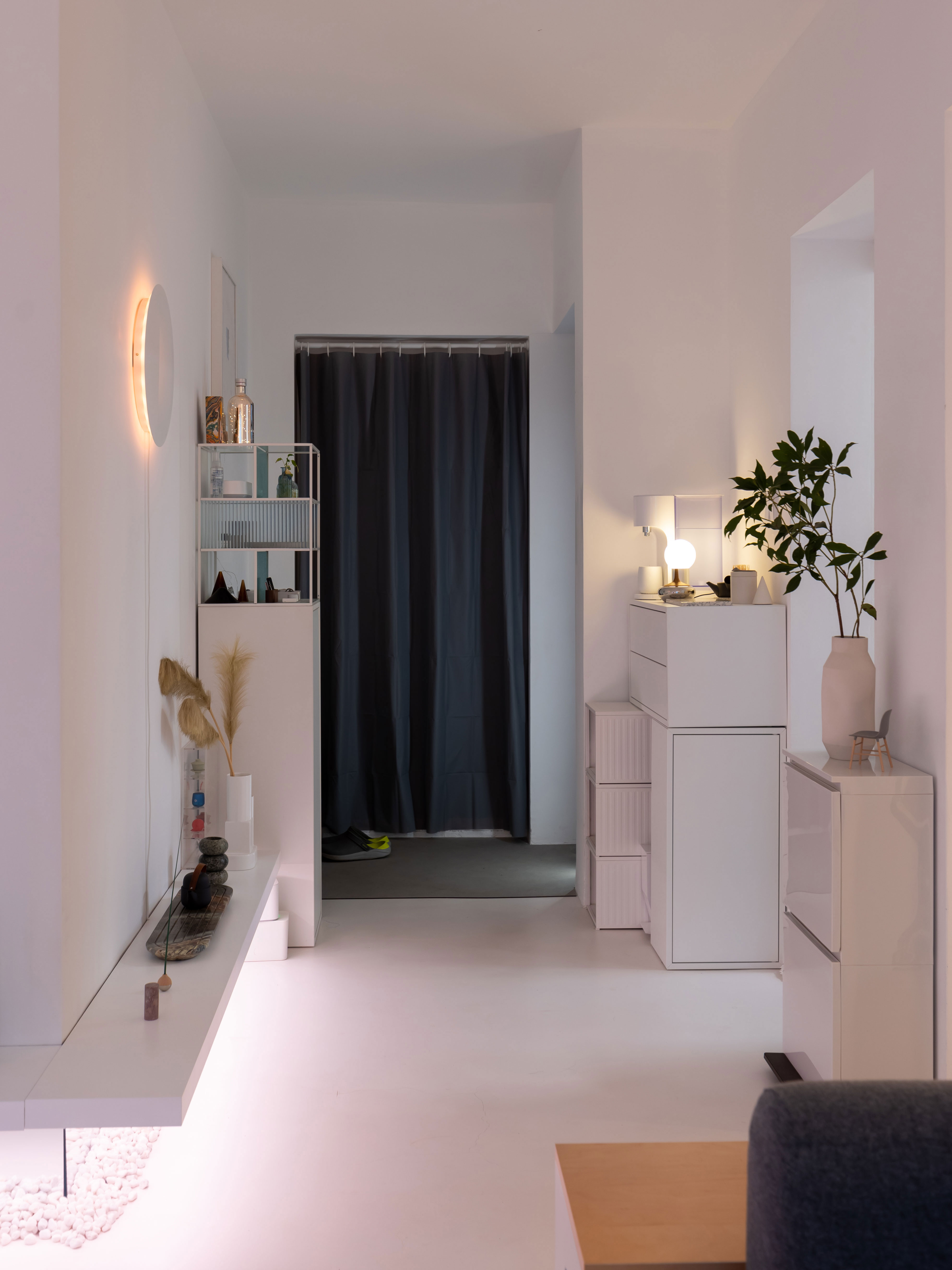 ins-image